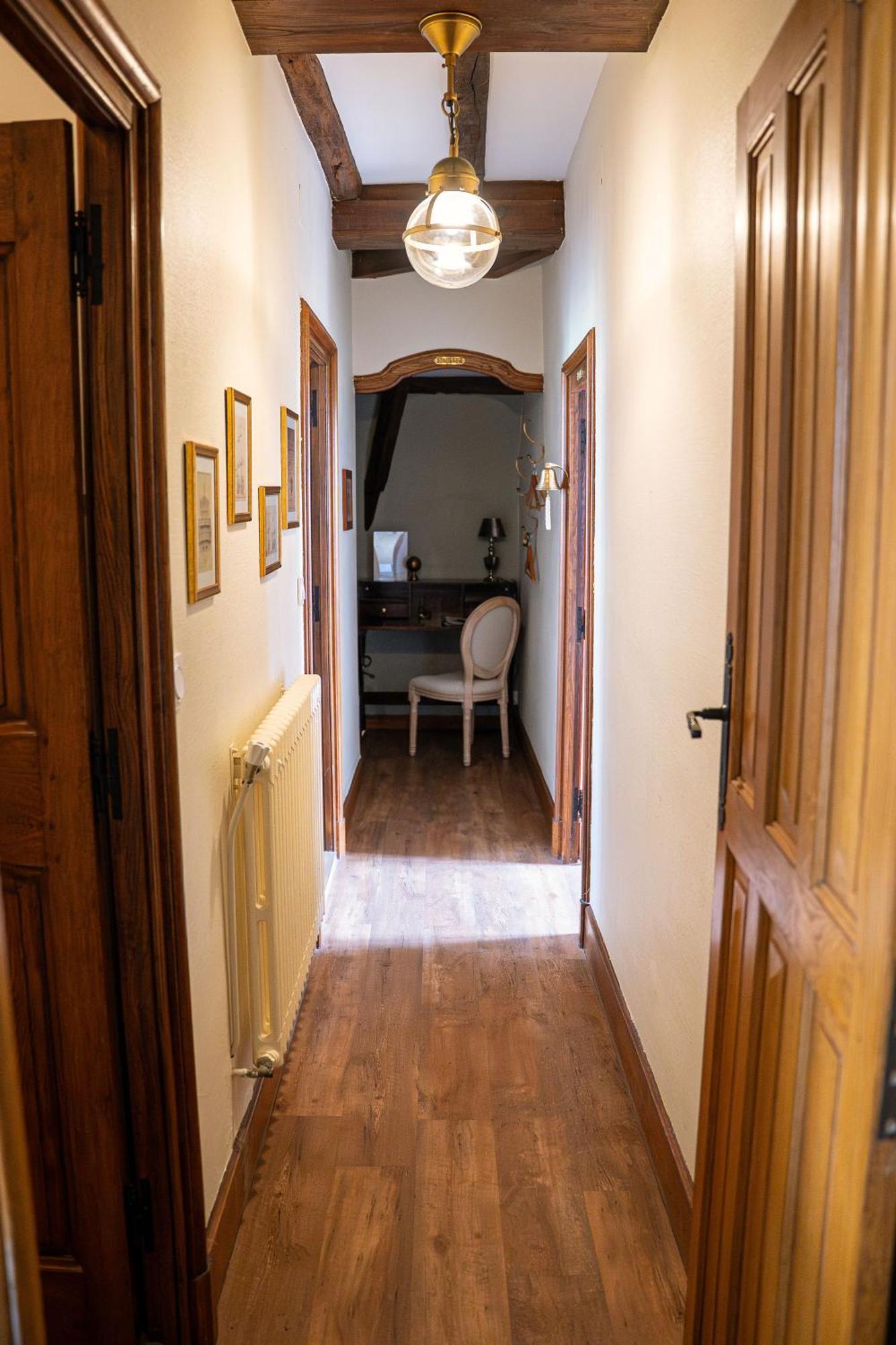 La Meffrais 1741 Bed & Breakfast Dinan Room photo