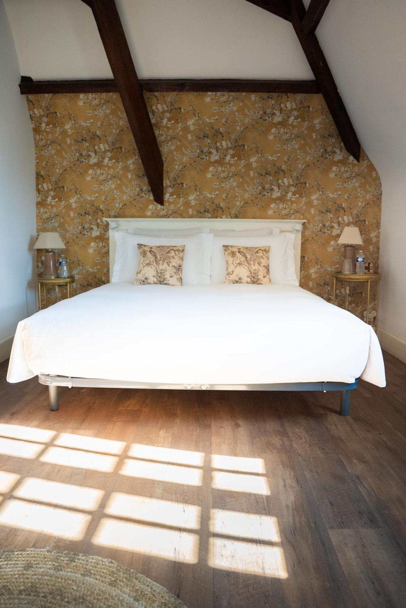 La Meffrais 1741 Bed & Breakfast Dinan Exterior photo
